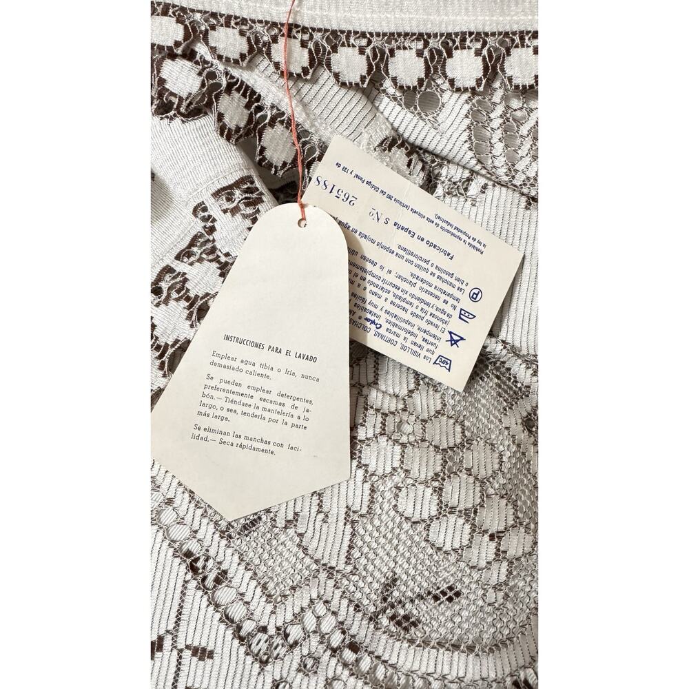 VTG 1973 NWT Madeira Embroidered 68 X 106 Brown Floral Tablecloth & 11 Napkins - Picture 3 of 10